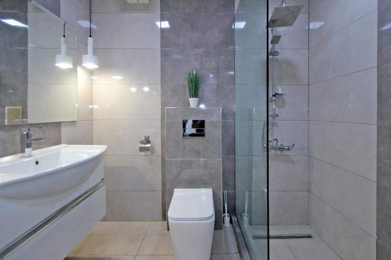 Appartment Lux, 2 Bedroom Jerevan Buitenkant foto